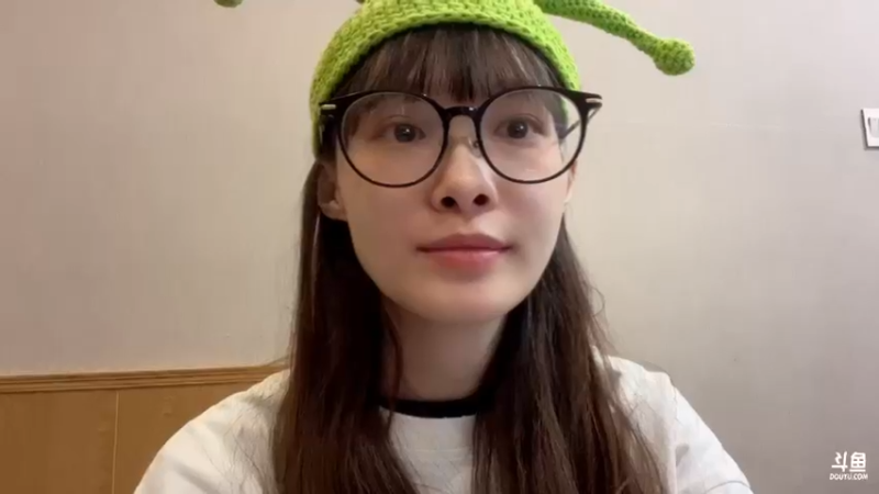 【2021-12-05 18点场】紫琪儿小波霸：二台纸巾小朋友限定登场！