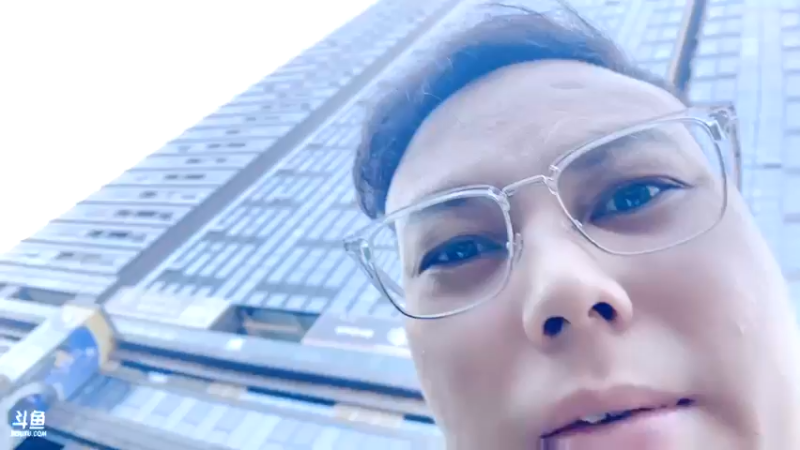 【2021-12-05 15点场】睡懵的渣皇：睡懵的渣皇的直播间