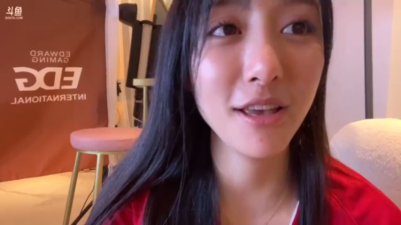 南波儿EDG夺冠2021_11_07_准备奔_2