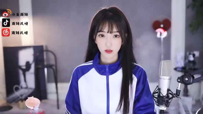 【2021-12-04 22点场】南妹儿呀：动感光波 bobobobobo~