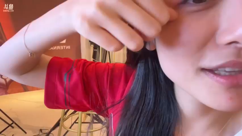 南波儿EDG夺冠2021_11_07_准备果奔_11