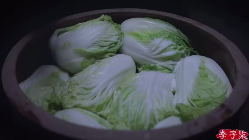 李子柒：制作辣白菜（1）