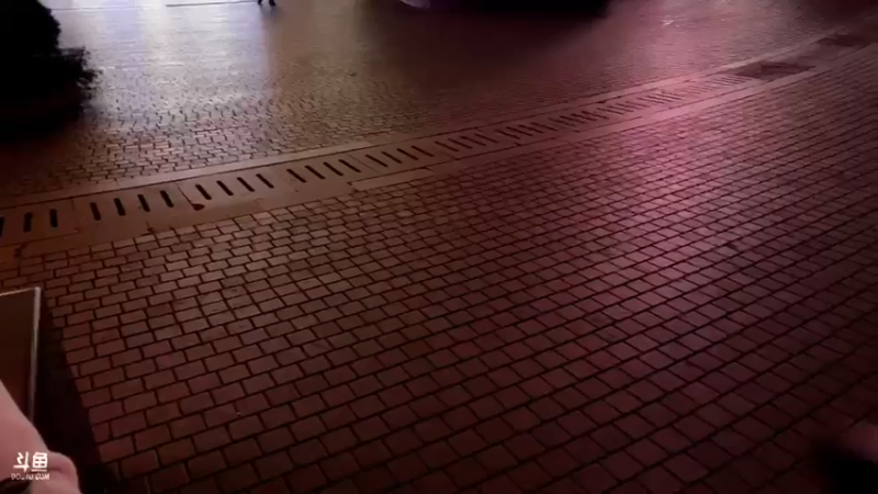 【2021-12-07 17点场】果小果是个弟弟：果小果：聊会