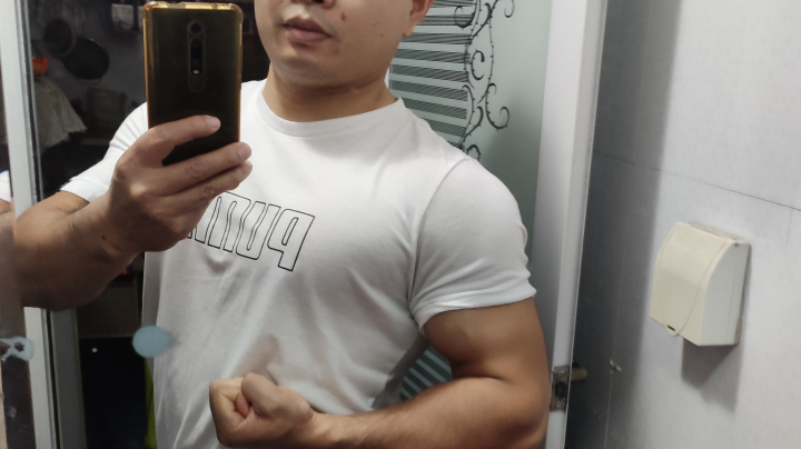 肩膀要变大了。