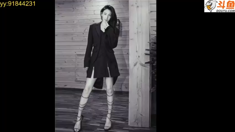 【2021-12-07 15点场】嘢蠻暁貝：酷酷装扮、爽爽打机