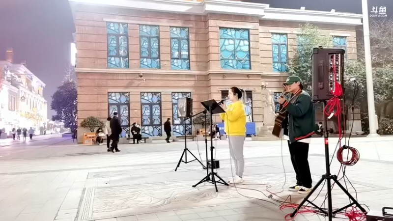 【2021-12-09 20点场】我是唐菲：一步两步三步 三 三步上篮？