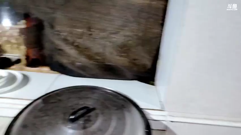 【2021-12-10 18点场】洪湖小肖：那一年  那一天  我们都在进步