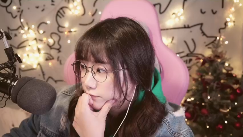 【2021-12-10 18点场】甜心战士：♡吃吃看看美滋滋♡