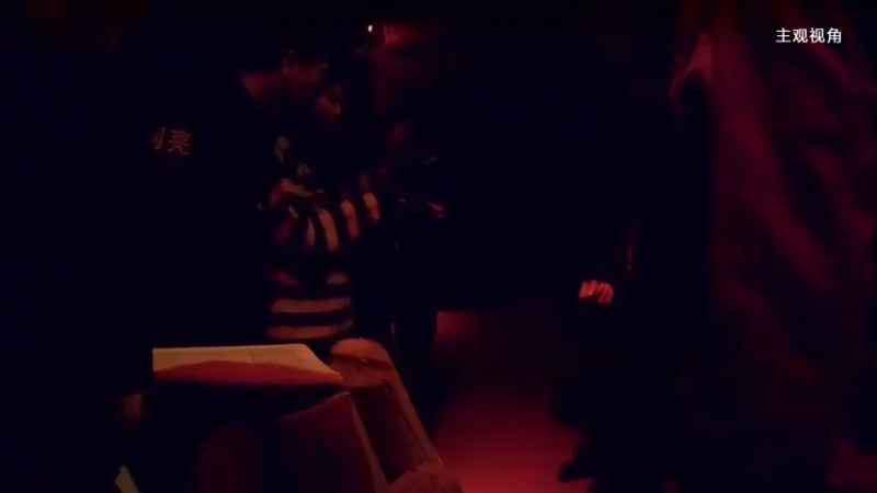 【2021-12-10 21点场】智勋勋勋勋：晚上8点密室直播！