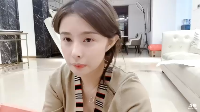 【2021-12-11 18点场】果冻cc007：总会有不期而遇的温暖