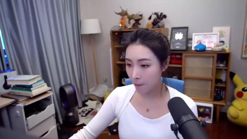 【2021-12-12 15点场】女流66：【女流】156277直播间