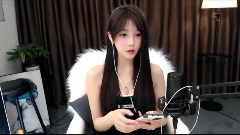 【2021-12-12 01点场】湖南小橙子：你喜欢的 我都有 6699267