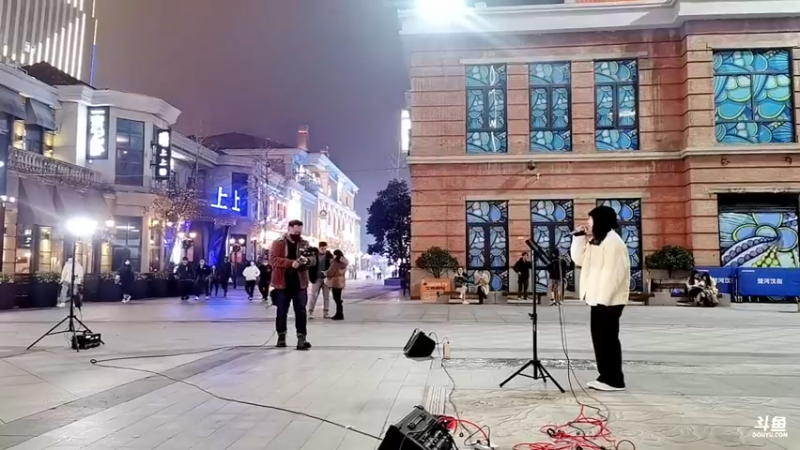 【2021-12-12 20点场】我是唐菲：北风那个吹呀
