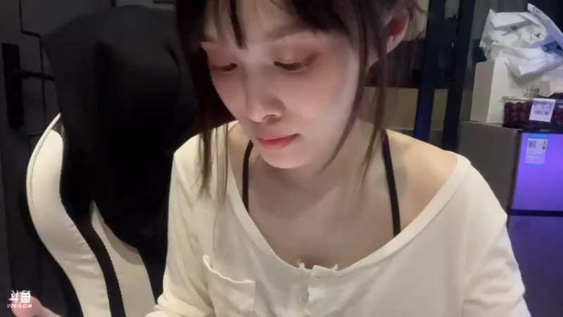 【2021-12-11 22点场】紫琪儿小波霸：紫琪：广东天花板