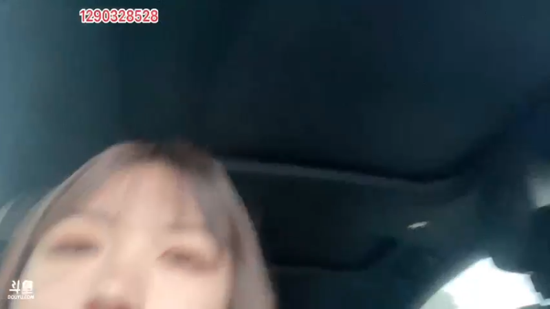 【2021-12-12 16点场】主播阿郎：旅途  昆明海埂大坝卖唱  第18天