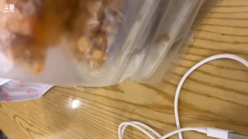 【2021-12-13 18点场】魅力生活i：小老二一岁啦