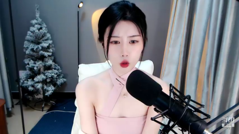 【2021-12-13 20点场】青台miss：1011做人呐 最重要的就是开心