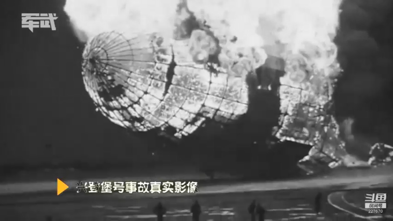 【2021-12-13 01点场】军武直播：亮刃朝鲜 中美曾经的巅峰对决