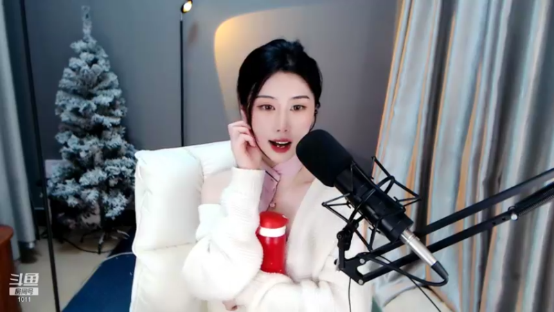 【2021-12-14 00点场】青台miss：1011做人呐 最重要的就是开心