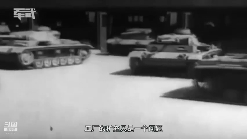 【2021-12-15 07点场】军武直播：亮刃朝鲜 中美曾经的巅峰对决