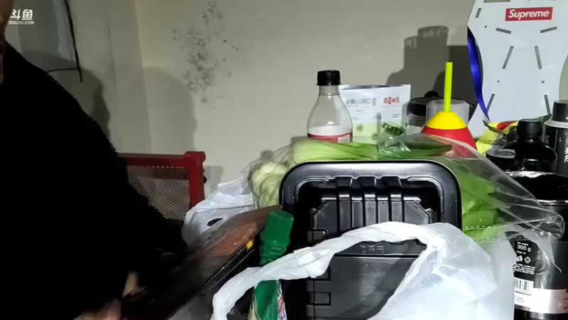 【2021-12-15 18点场】黑人毅：晚上聊聊天 280072