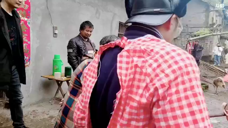 【2021-12-16 12点场】逐梦兄弟：两周年准备基地杀猪