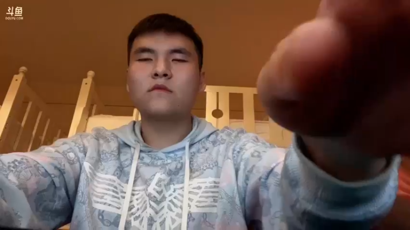 【2021-12-14 00点场】乐乐阿ovo：太白白白白白