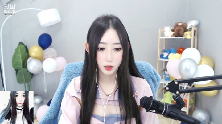 美女主播俐儿这个发型很淑女，让人很喜欢的