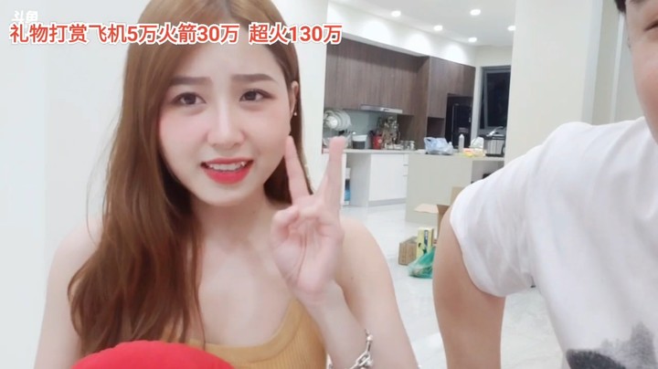 美女大海为什么人气那么高，因为可爱，能说会道啊