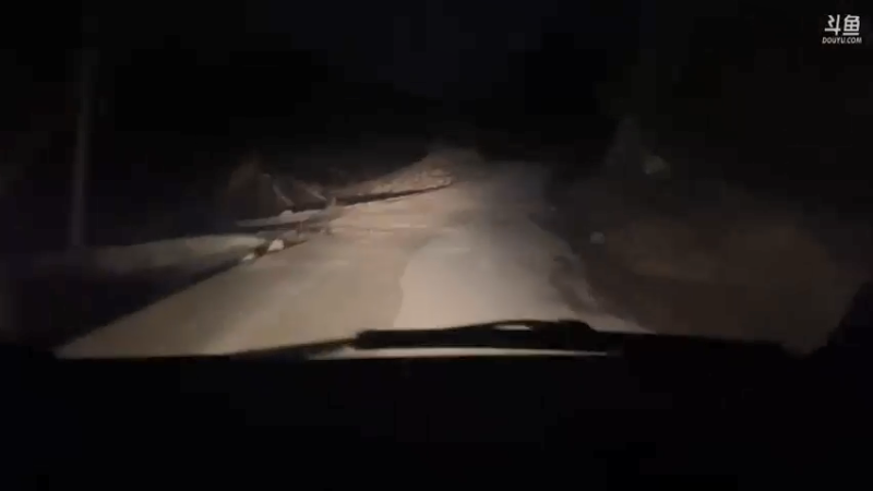 【2021-12-17 22点场】魅力生活i：抓大河虾呆子鱼