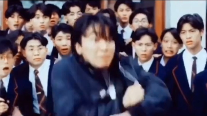 江湖险恶 小心公鸡！