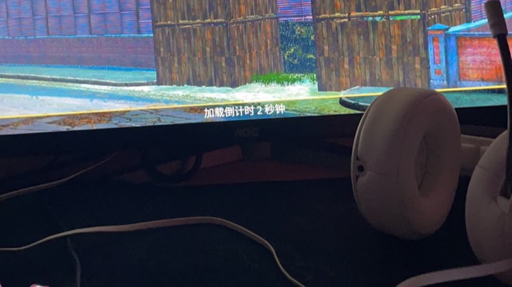 偶遇邻居在搬家！