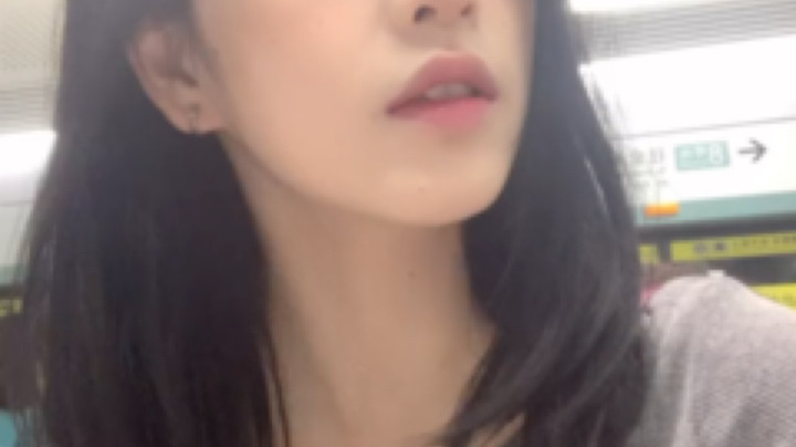 被爱就像中彩票
明天见