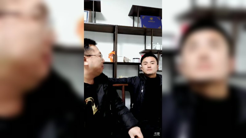 【2021-12-22 18点场】骚骚兔：新兄弟加入，户外搞起？pk