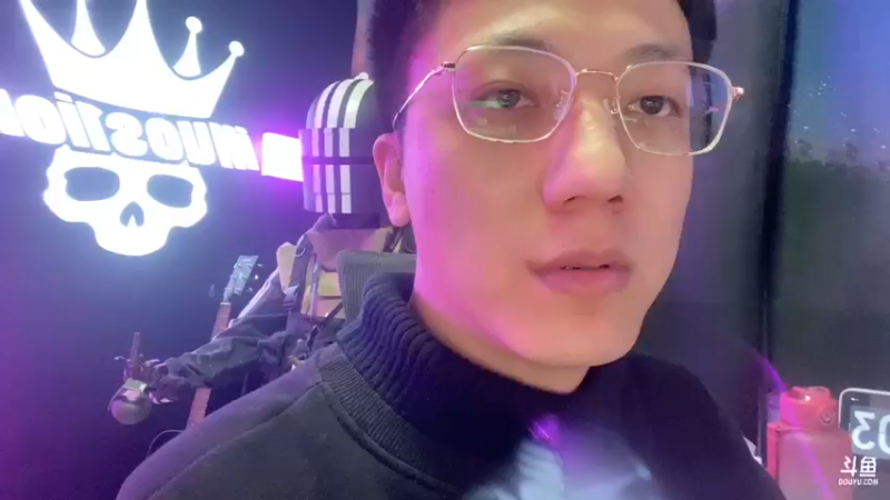 【2021-12-24 18点场】斯祥丶：和河马吃个饭回来继续游戏！！