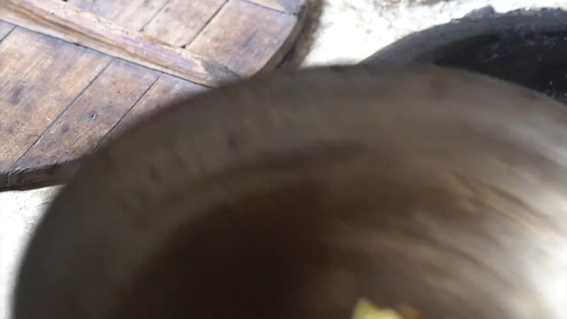 我在斗鱼看野食小哥直播美食