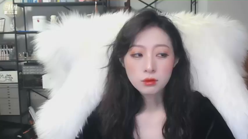 【2021-12-22 23点场】田喽喽：强不强进来看看不就知道了