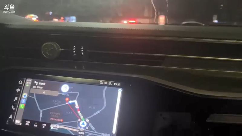 【2021-12-28 19点场】主播阿郎：没有去三亚