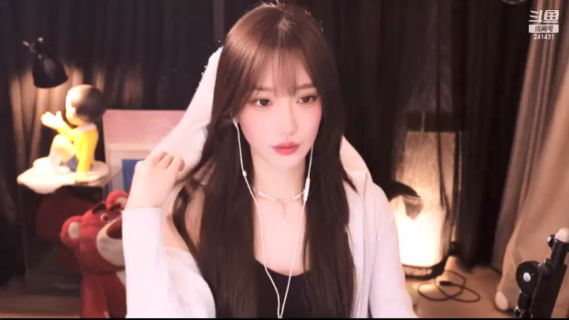 【2021-12-29 22点场】小苏菲：你猜我播不播双倍
