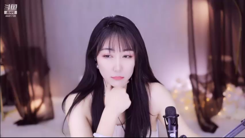 【2021-12-30 22点场】Jue美娘：单排米莱迪上荣耀