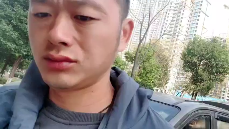 【2021-12-31 10点场】洪湖小肖：武汉欢乐谷挑战高空项目