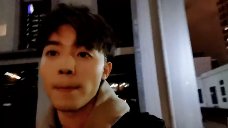 【2021-12-31 20点场】解说十一：解说十一：夜跑来