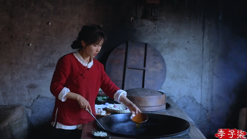 我在斗鱼看李子柒liziqi直播美食
