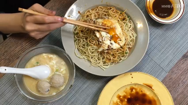 台湾人吃播2