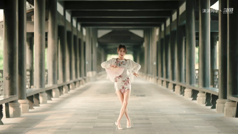 我在斗鱼看沫沫同学丶直播舞蹈