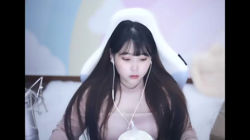 【2022-01-02 19点场】萌面酥：韩服大师上宗师！冲鸭！！
