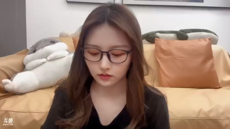 【2022-01-03 00点场】叶知秋Vanessa：二台：在家直播