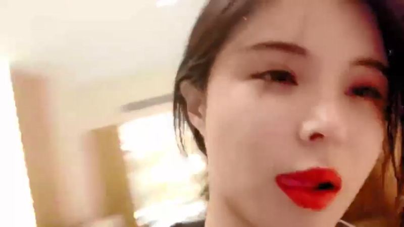 【2022-01-03 20点场】苏恩Olivia：苏恩：开始休假啦 三亚户外见宝贝们