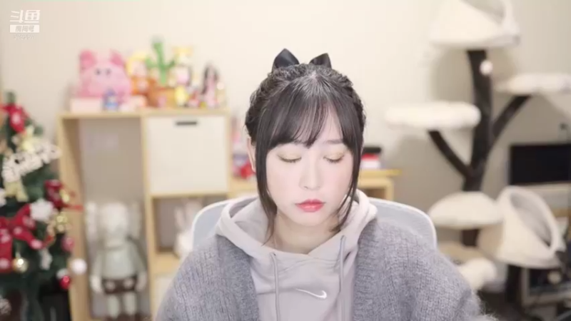 【2022-01-04 19点场】钱蓓婷起床了没：就很奈斯的一天