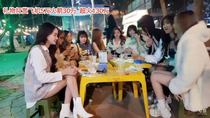 小白确实好清纯啊，和美女空姐是不同类型的美女